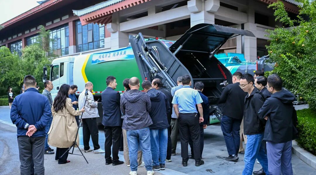 价值连城丨宇通环卫新能源品鉴会西安站圆满落幕，以绿色产品擦亮“陕西蓝”！