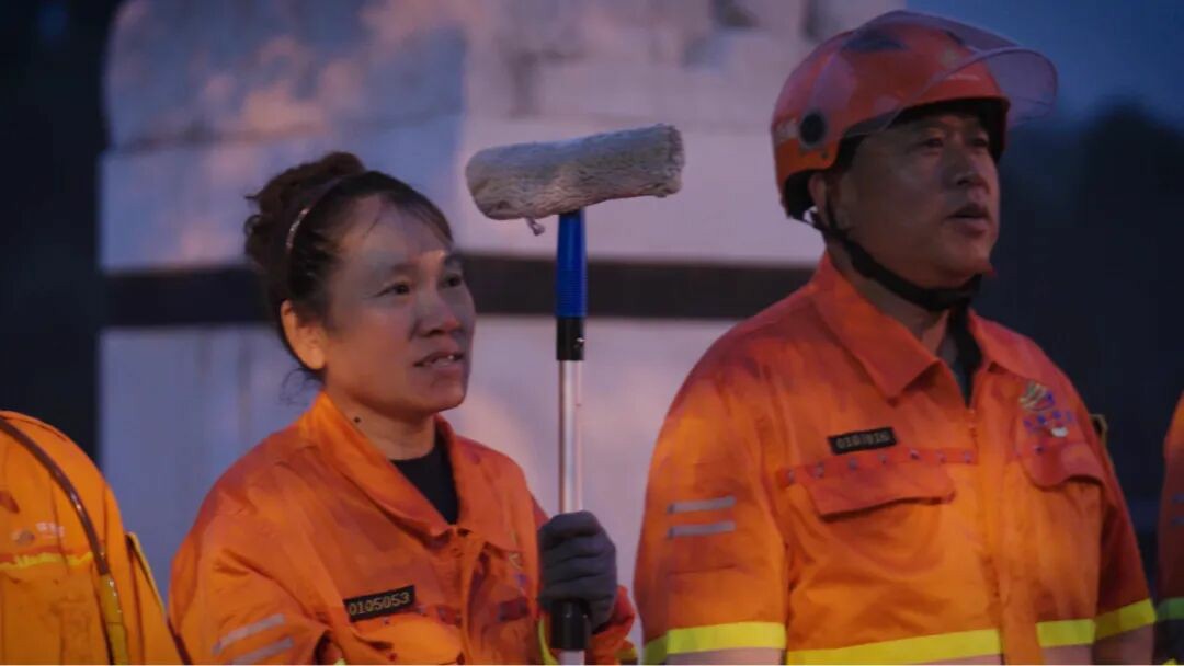 看见TA的名字,致敬不凡坚守!宇通环卫祝所有环卫工人节日快乐! 看见TA的名字,致敬不凡坚守!宇通环卫祝所有环卫工人节日快乐!