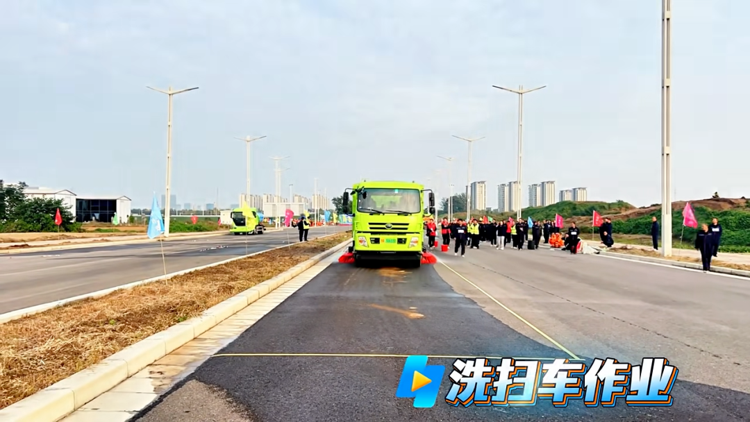 看见TA的名字,致敬不凡坚守!宇通环卫祝所有环卫工人节日快乐! 看见TA的名字,致敬不凡坚守!宇通环卫祝所有环卫工人节日快乐!