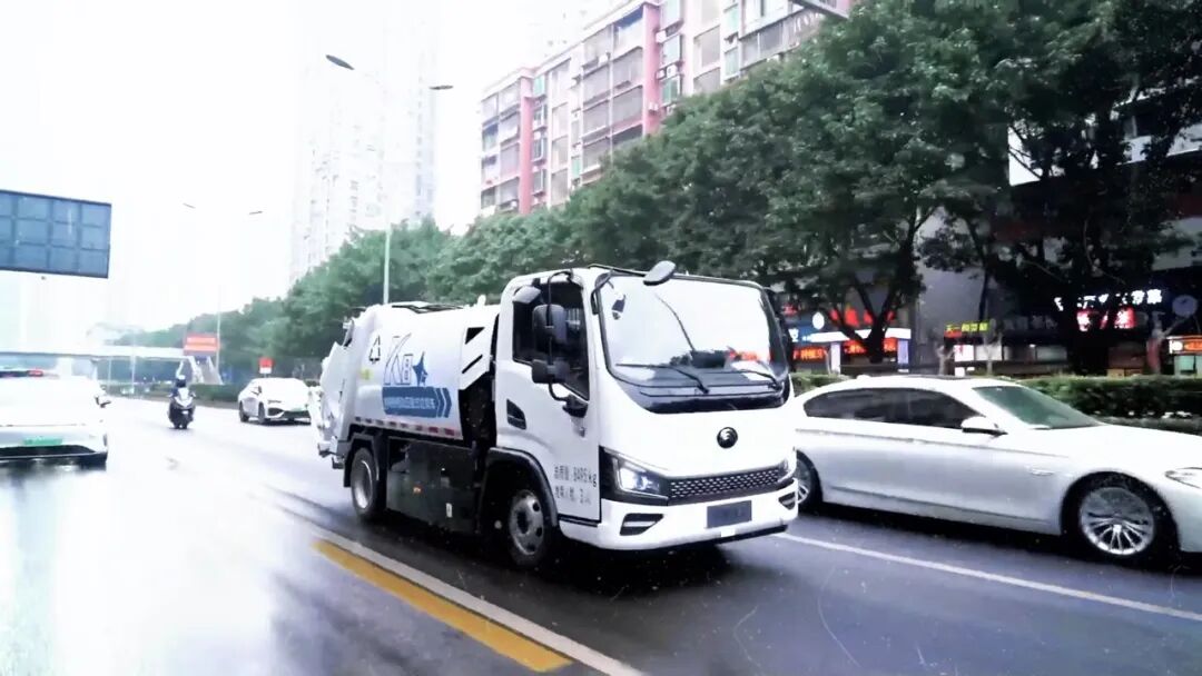 灵巧运力畅行立体山城！宇通环卫成功“通关”复杂路况挑战