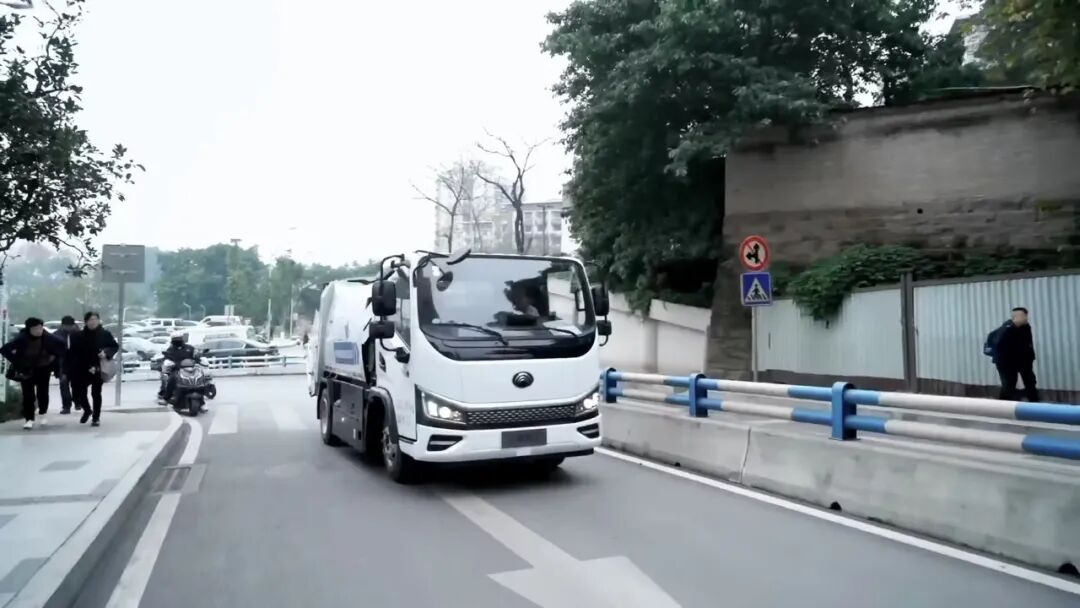 灵巧运力畅行立体山城！宇通环卫成功“通关”复杂路况挑战