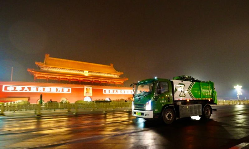 八年匠心护航全国两会，宇通环卫以高标准交出绿色保障答卷！