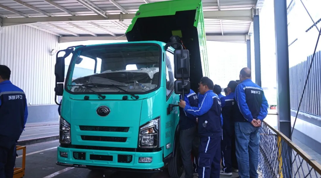 价值连城 | 强强联合!携手环境集团开展宇通环卫维保大讲堂 价值连城 | 强强联合!携手环境集团开展宇通环卫维保大讲堂