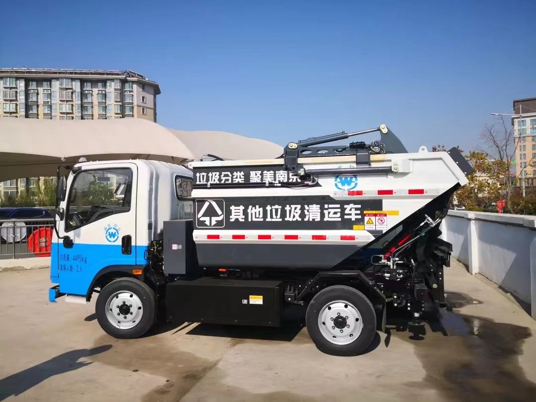 助力南京市垃圾分类收运，宇通环卫7台纯电动自装卸垃圾车顺利交付！