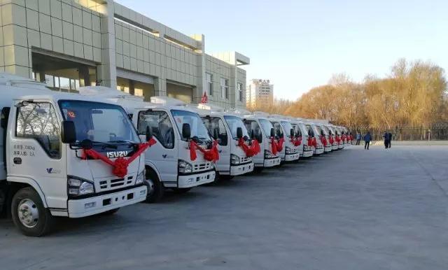 援疆使者！河南省为新疆自治区捐赠12辆宇通环卫洗扫车