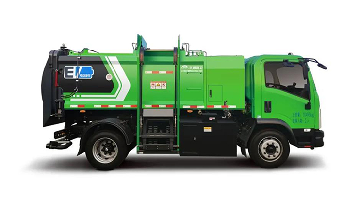 新车亮相！宇通环卫W18纯电动车厢可卸式垃圾车让垃圾转运更轻松